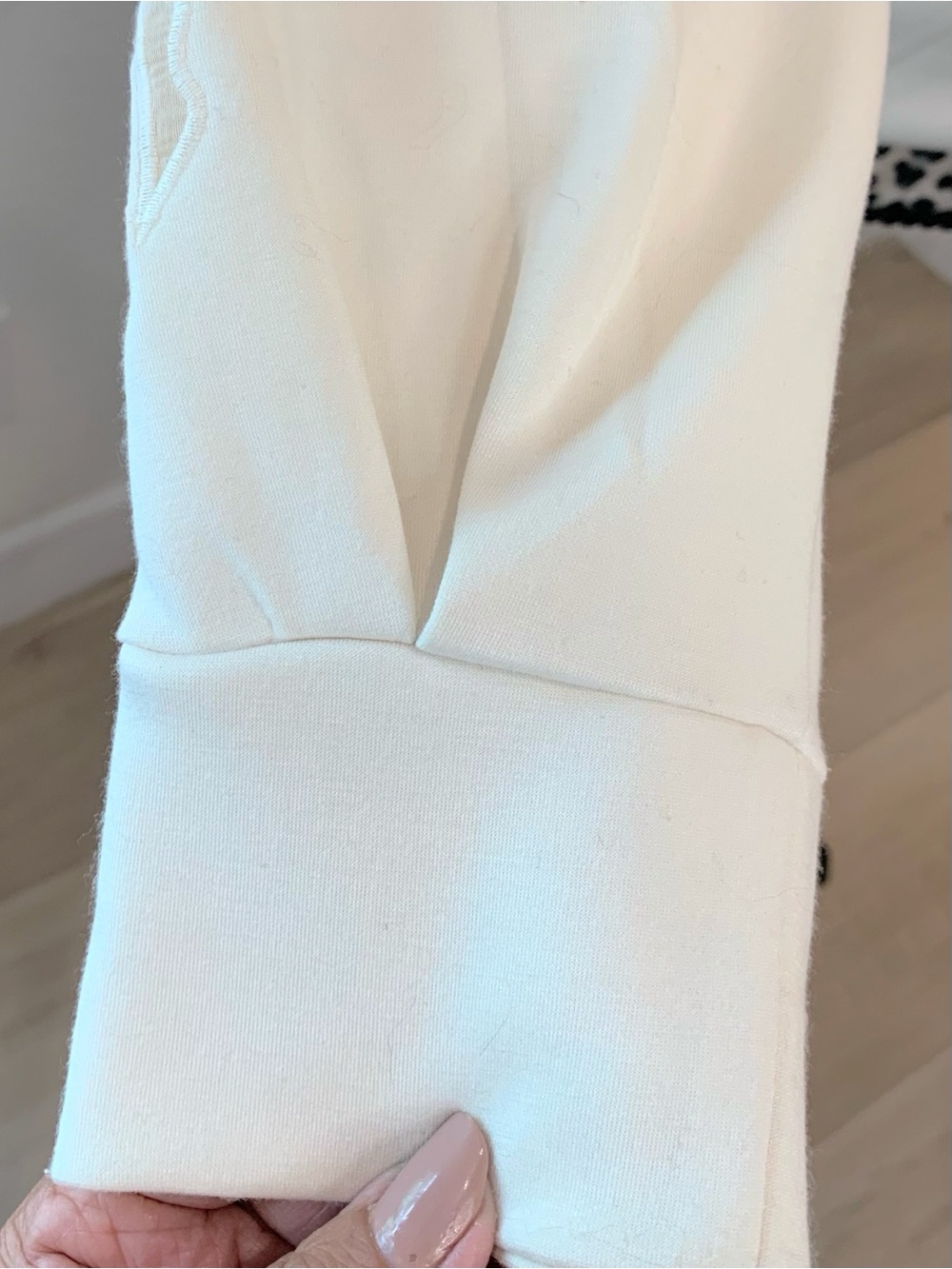 Pullover Sweatshirt Ivory with Rose Appliqué Sleeves by T Tahari - Picture 7 of 10